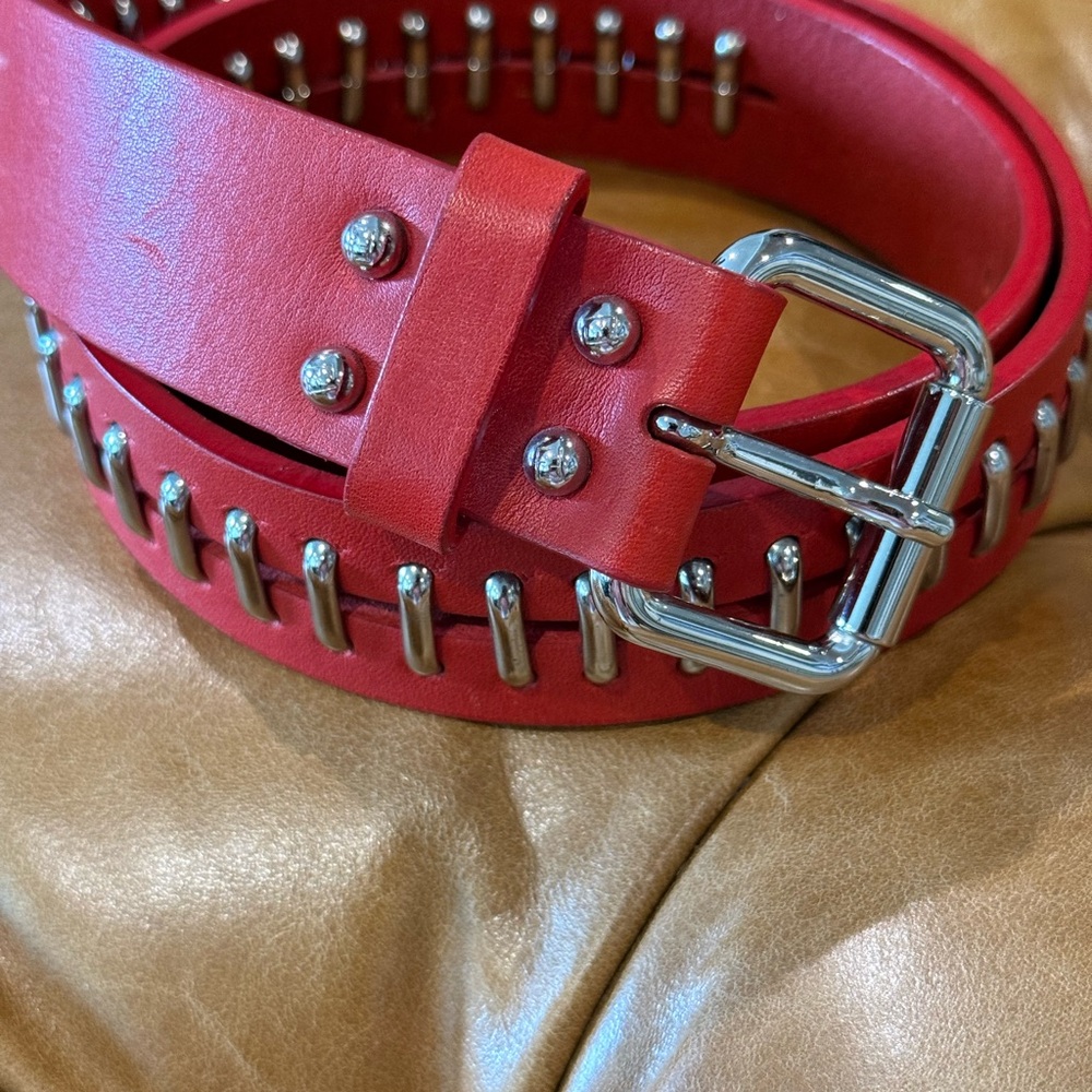 Fendi Red with  Silvertone accents Vintage 1990's belt EUC - Picture 14 of 16